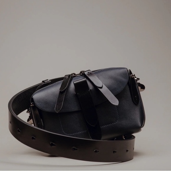 Pugnetti Micro Tool Bag in dark blue with black hardware - Picture 7 of 11